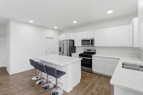 370 Hemlock Lane Oswego IL 60543