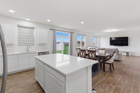 370 Hemlock Lane Oswego IL 60543