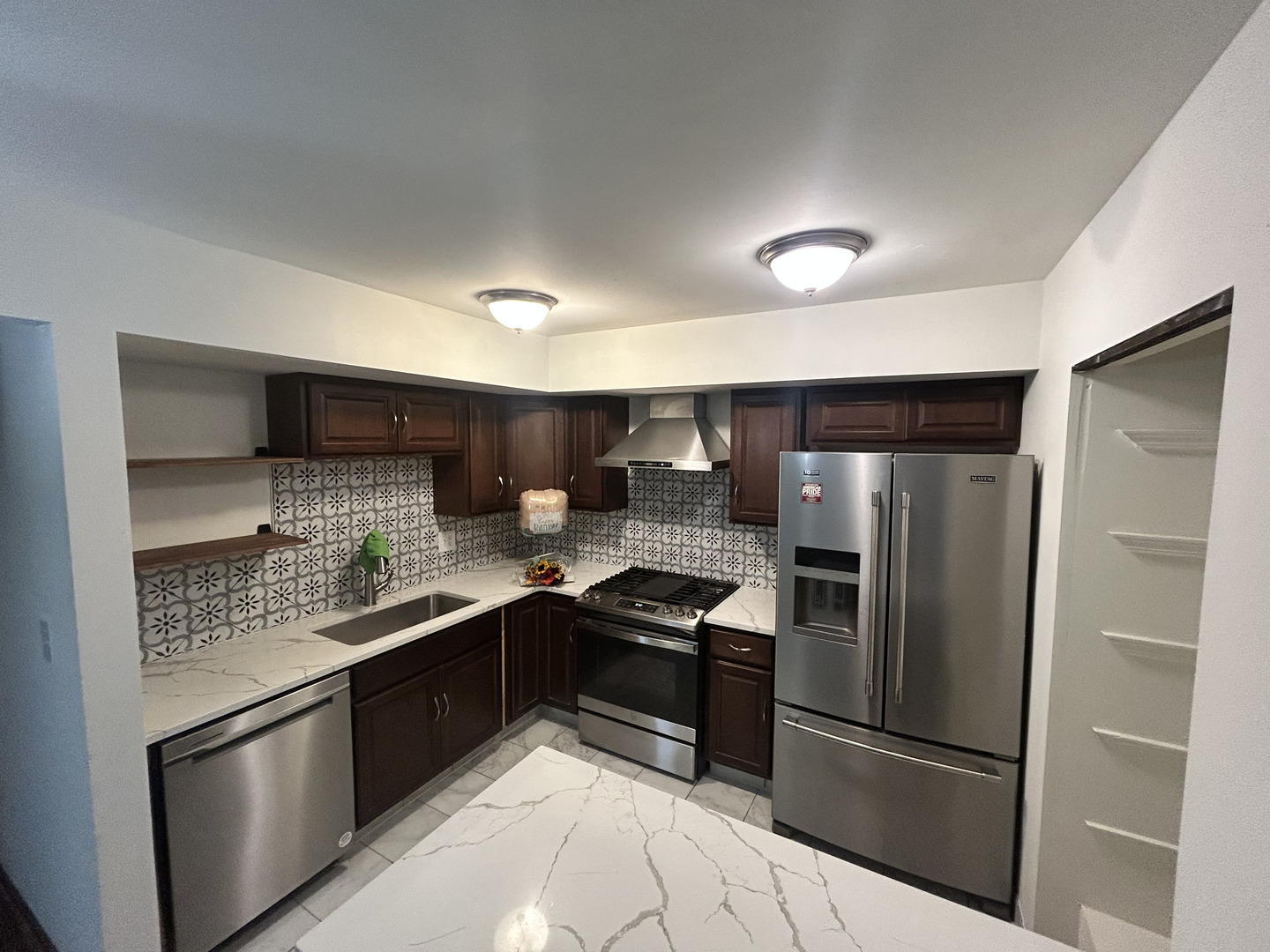 1513 Elder Drive Aurora IL 60506