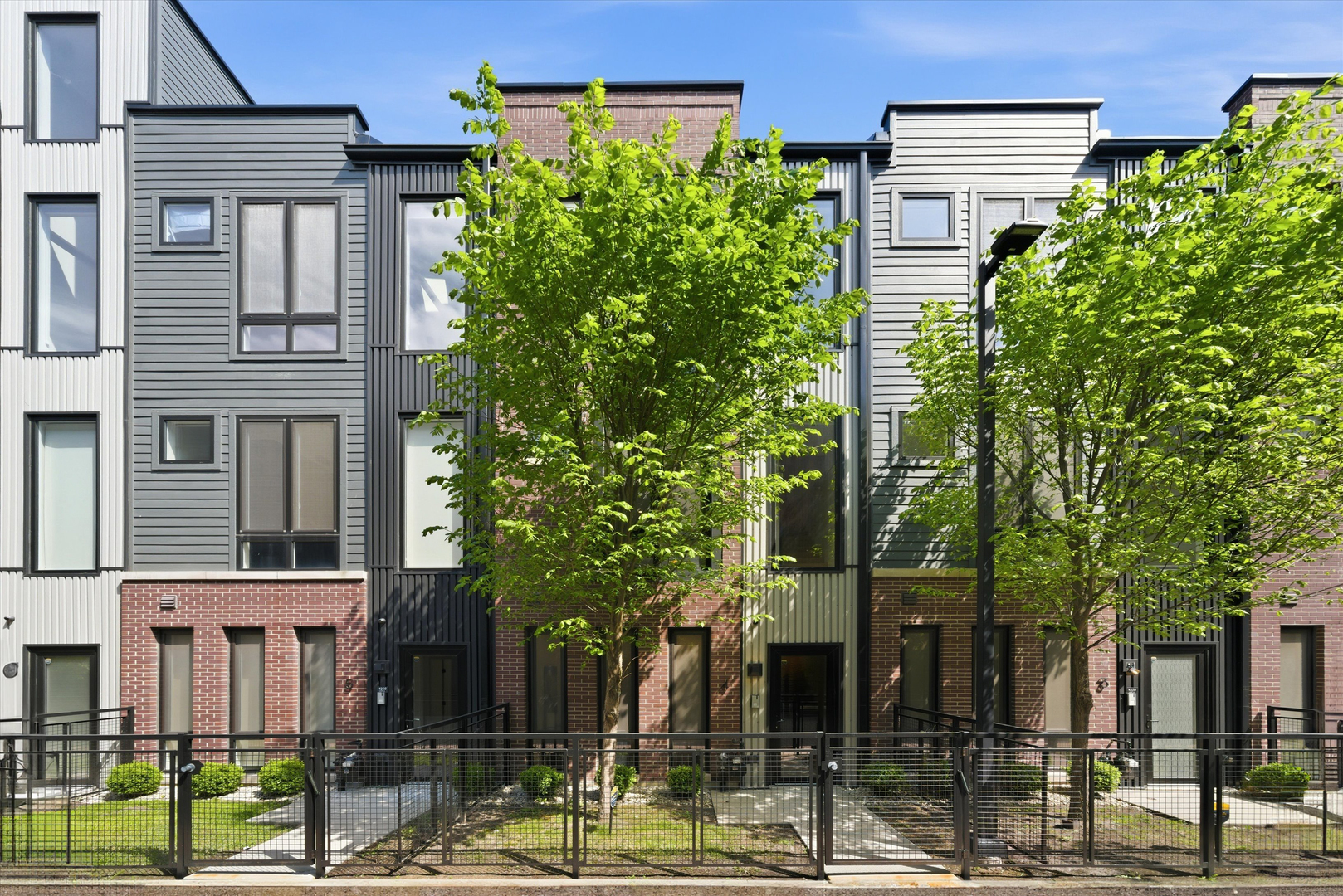 4232 West Belmont Avenue Chicago IL 60641