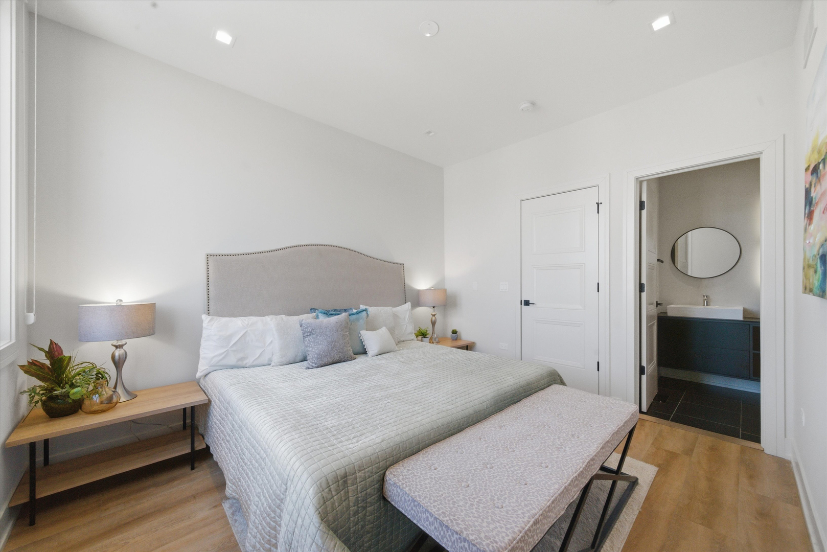 4232 West Belmont Avenue Chicago IL 60641