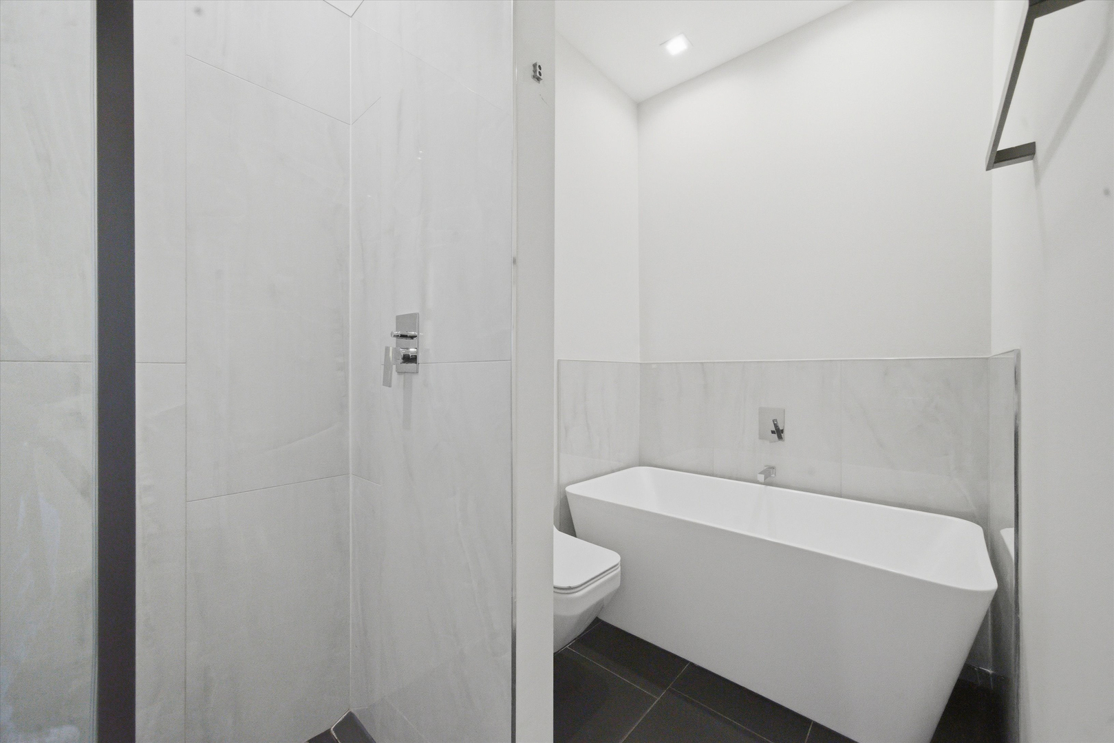 4232 West Belmont Avenue Chicago IL 60641