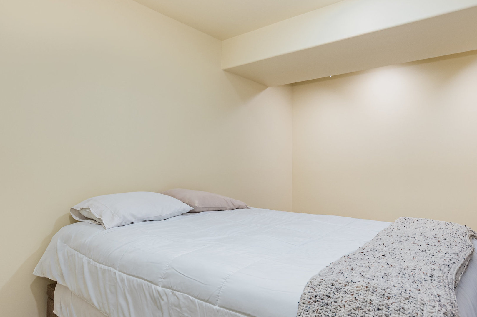 8 Lily Court Bolingbrook IL 60440