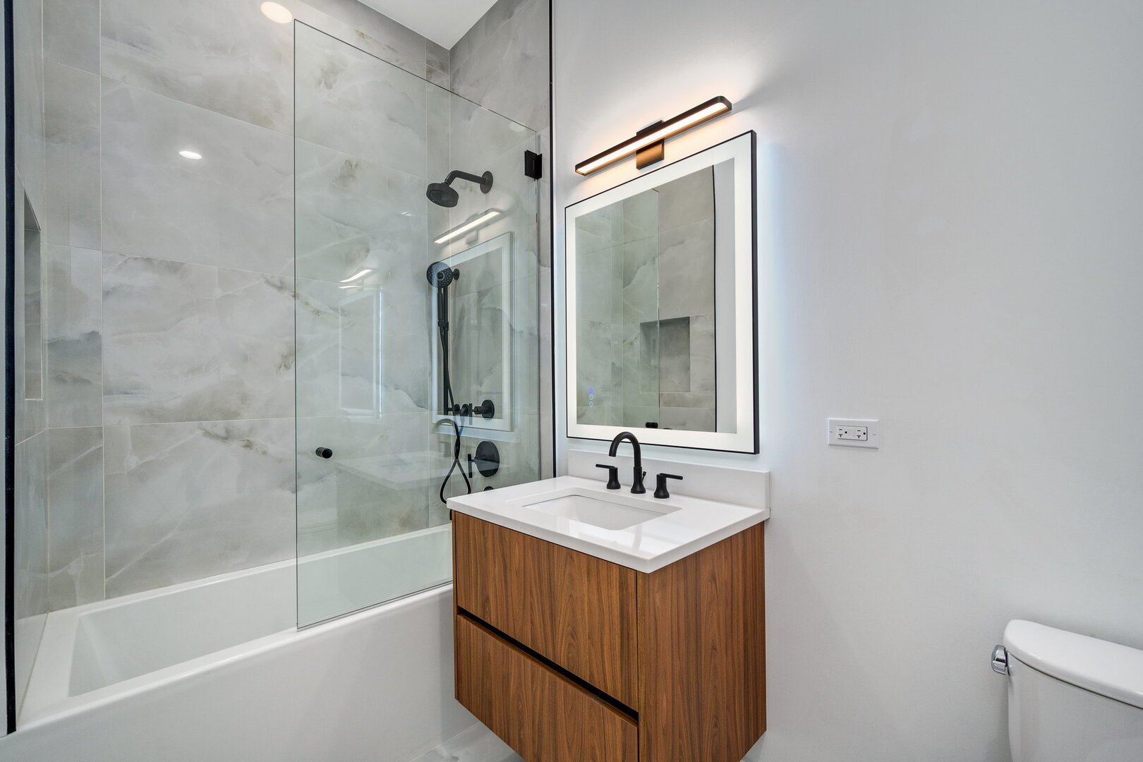 1219 West Madison Street Chicago IL 60607