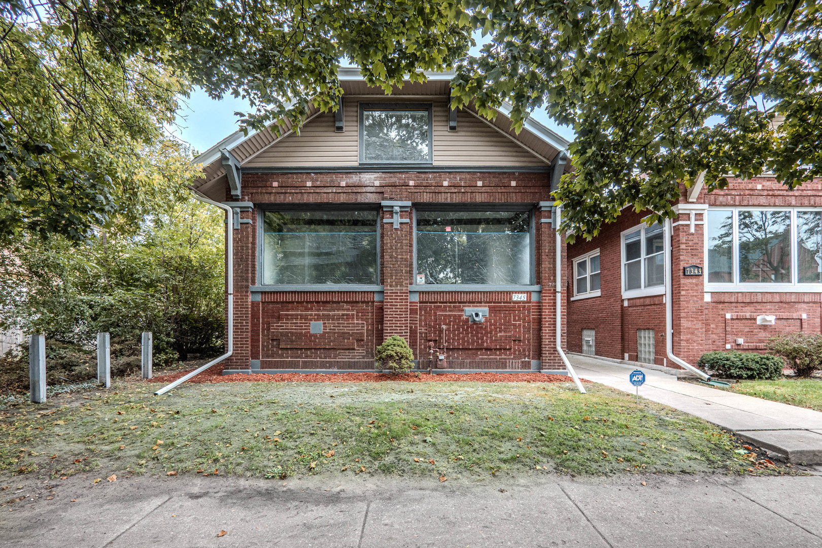 7345 South Bennett Avenue Chicago IL 60649
