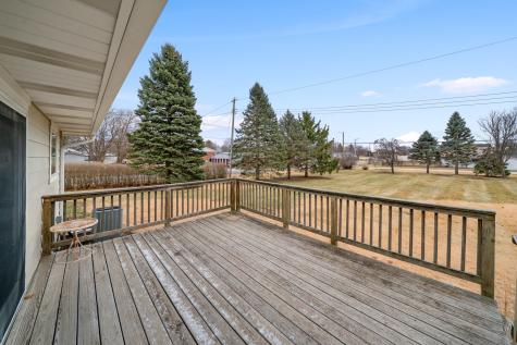 917 Sunset Avenue Earlville IL 60518
