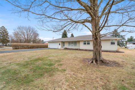 917 Sunset Avenue Earlville IL 60518