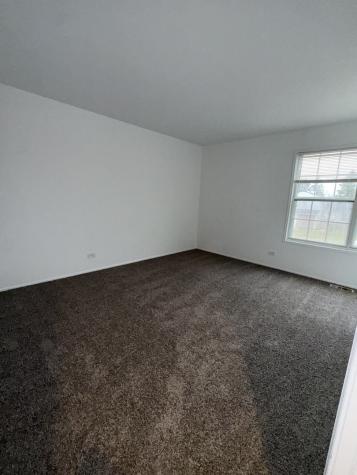 252 Yellow Pine Drive Bolingbrook IL 60440