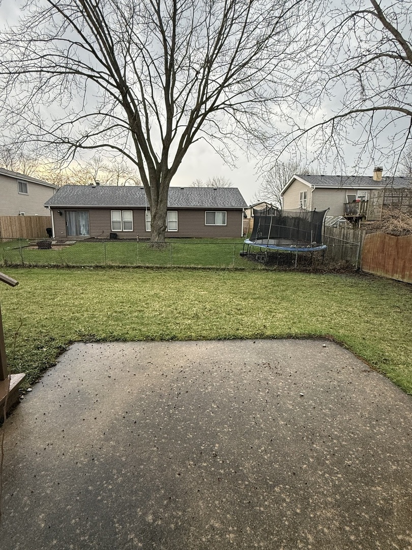 252 Yellow Pine Drive Bolingbrook IL 60440