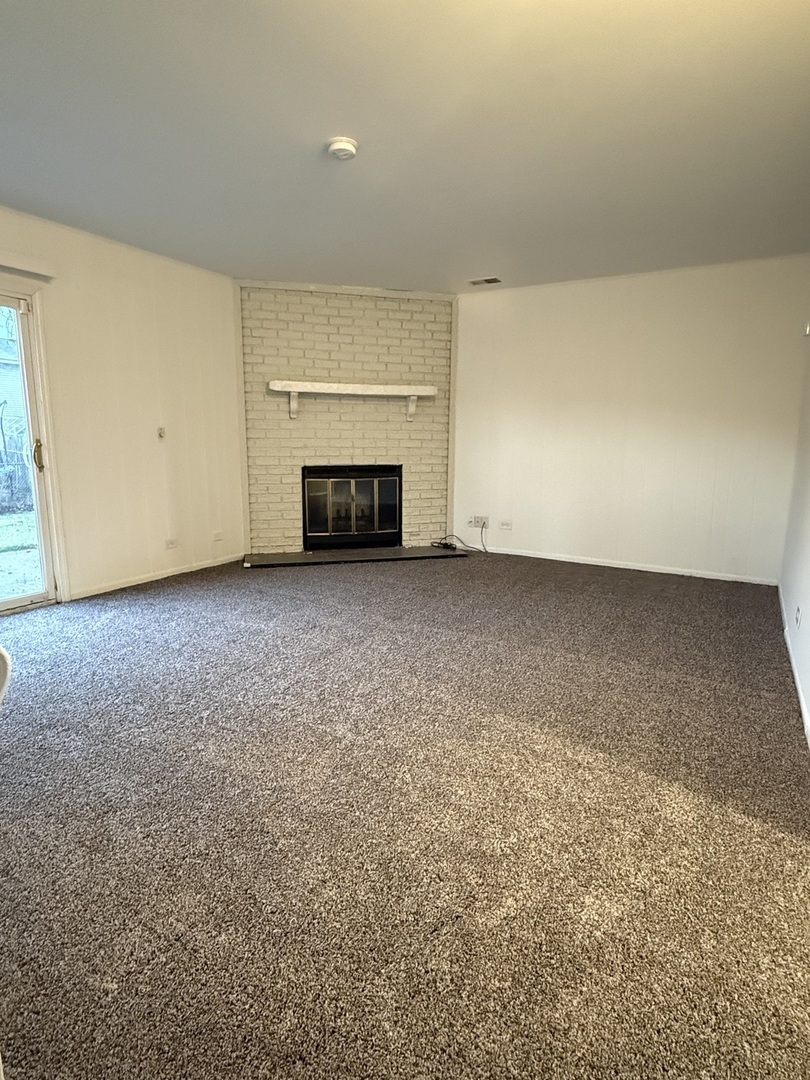 252 Yellow Pine Drive Bolingbrook IL 60440