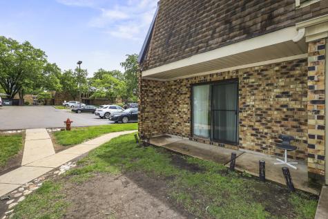 2130 Country Club Drive Woodridge IL 60517