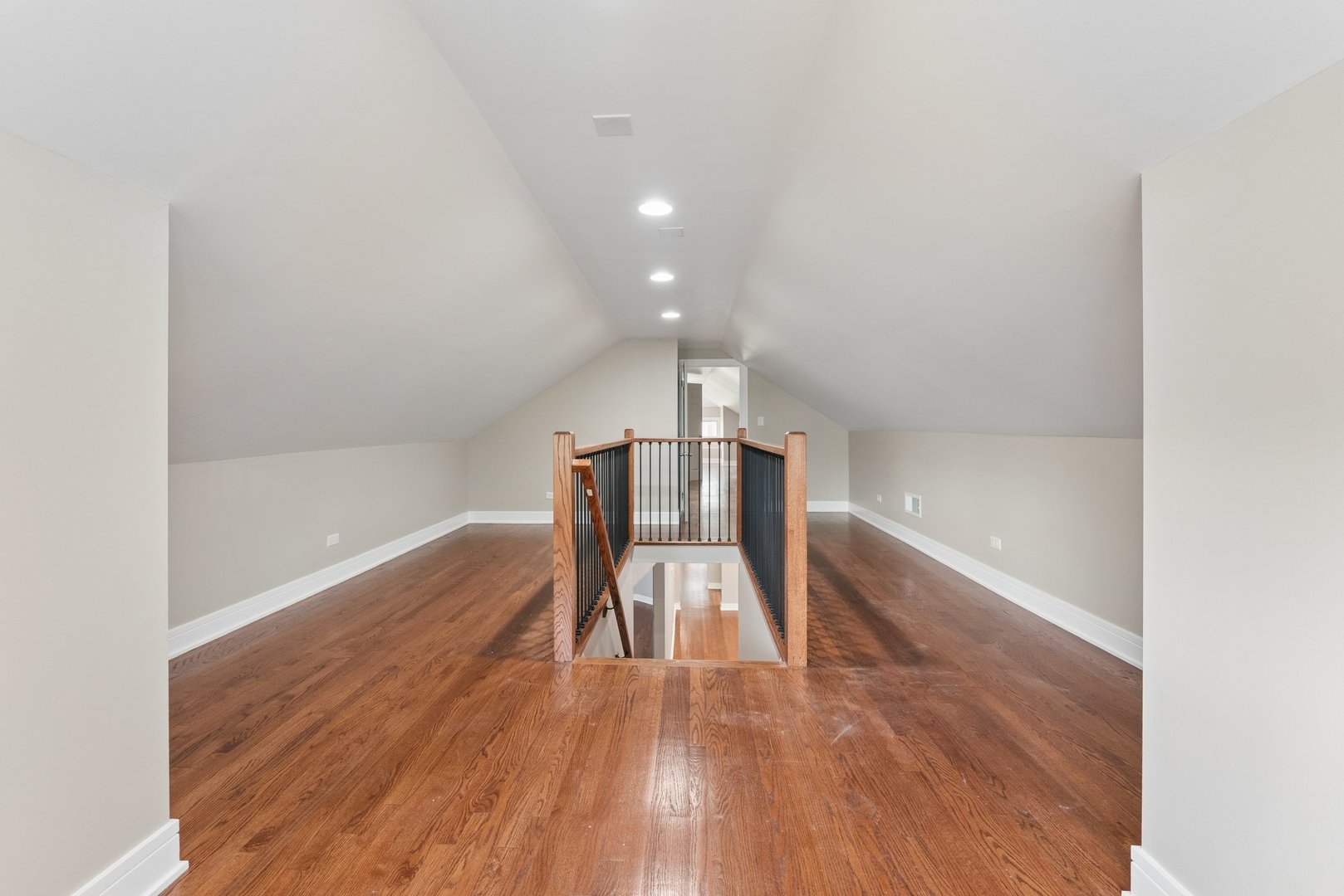 8015 South Paxton Avenue Chicago IL 60617