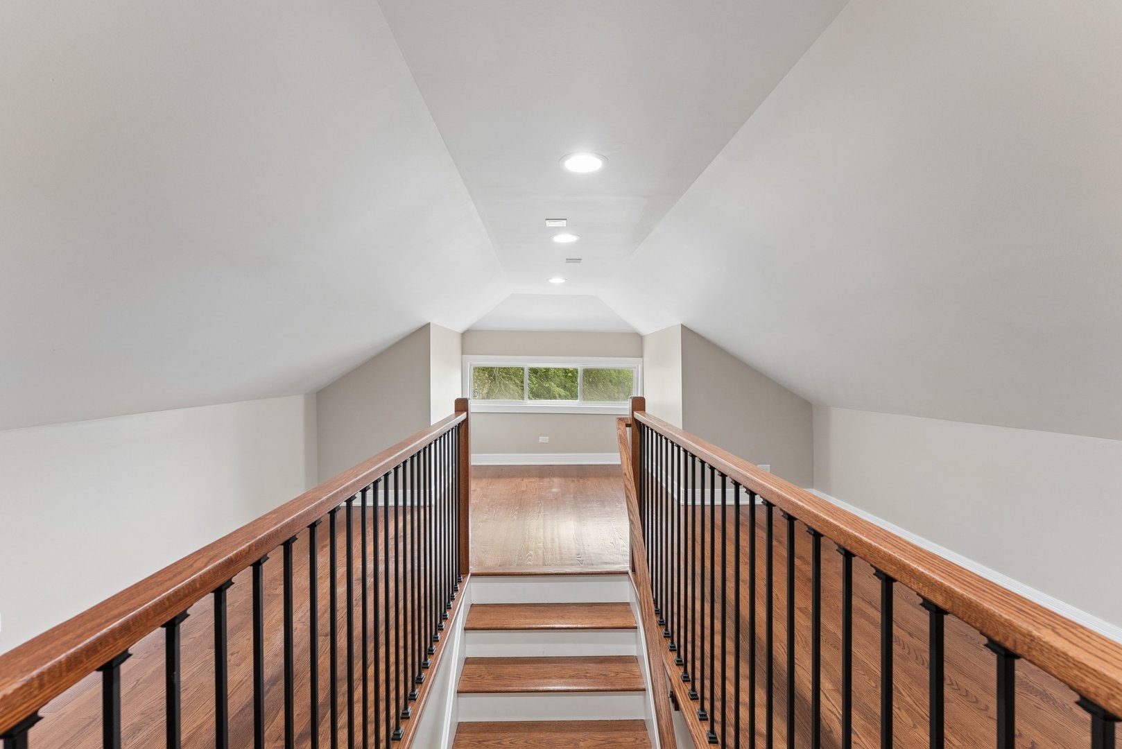 8015 South Paxton Avenue Chicago IL 60617