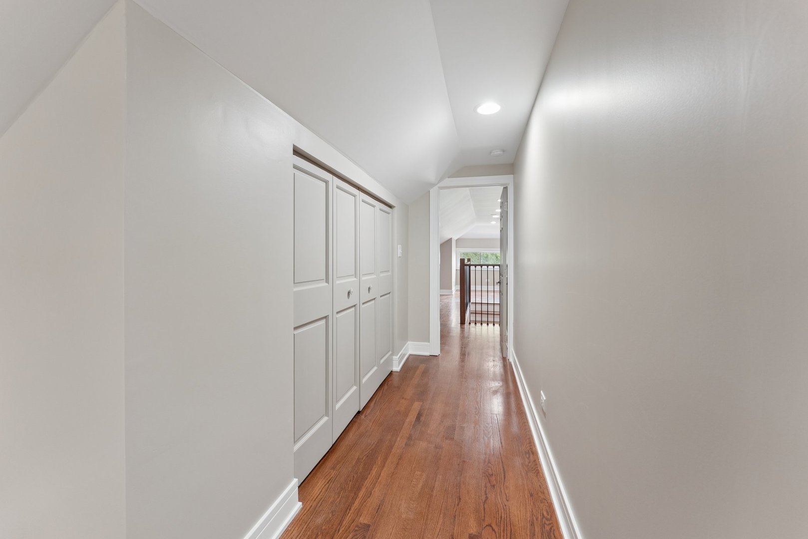 8015 South Paxton Avenue Chicago IL 60617