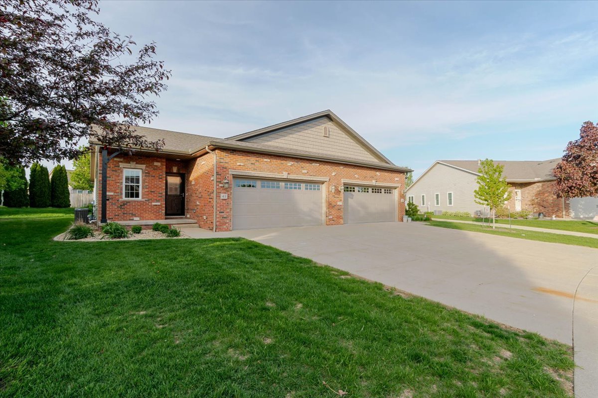 43 Yukon Circle Bloomington IL 61705