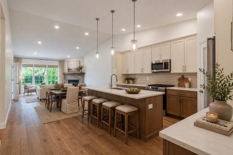 43 Yukon Circle Bloomington IL 61705