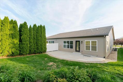 43 Yukon Circle Bloomington IL 61705