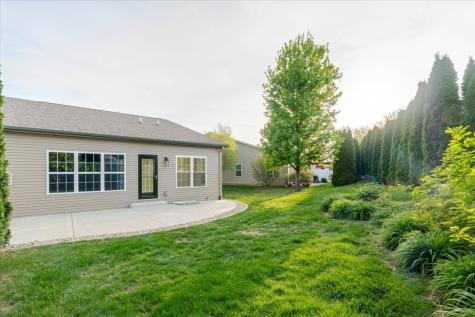 43 Yukon Circle Bloomington IL 61705