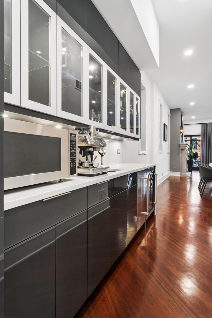 1939 North Bissell Street Chicago IL 60614