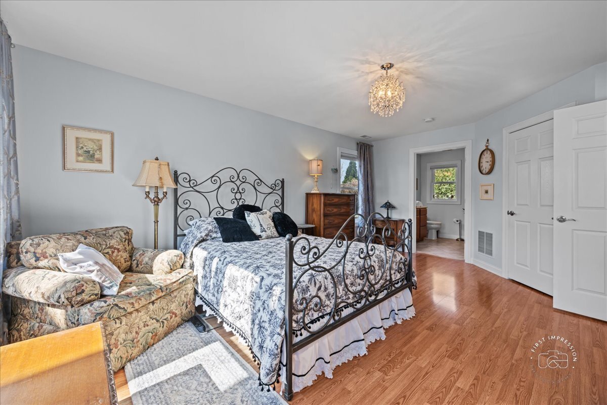 2138 Derby Court Wheaton IL 60189