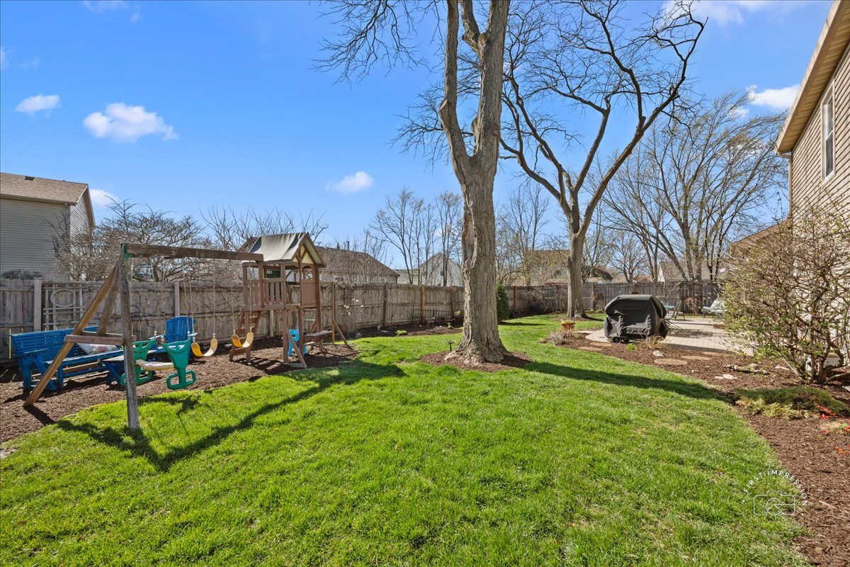 2138 Derby Court Wheaton IL 60189