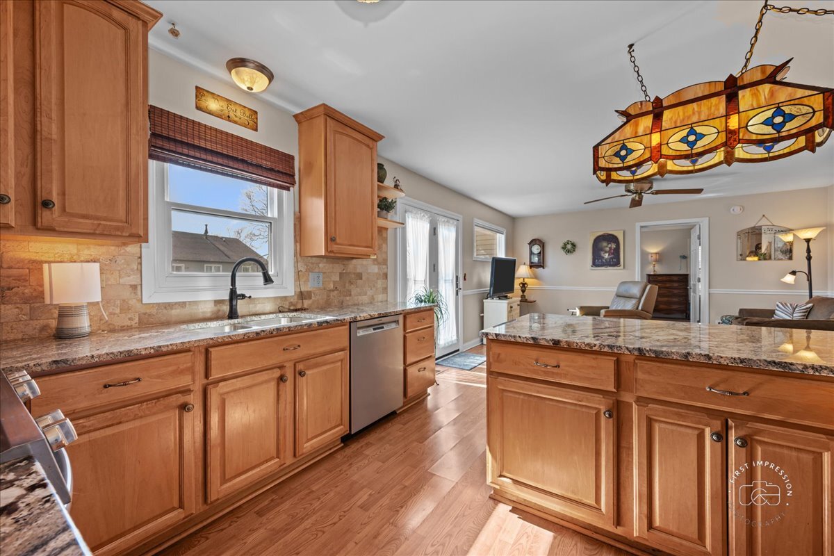 2138 Derby Court Wheaton IL 60189