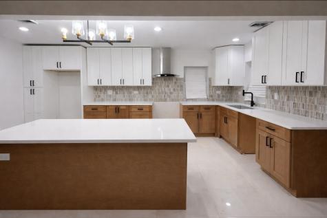 8409 South Vernon Avenue Chicago IL 60619