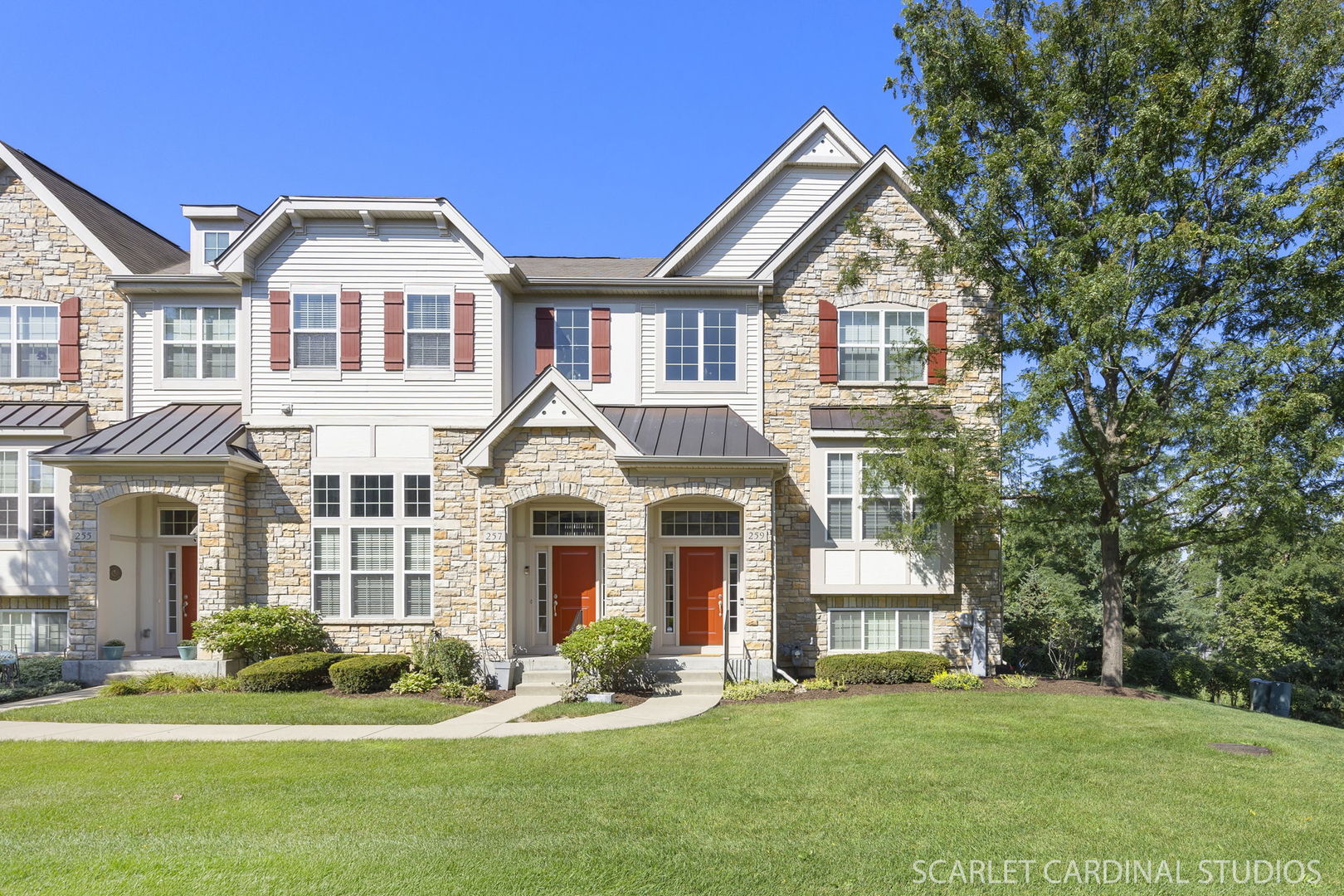 259 Bennett Drive Carol Stream IL 60188