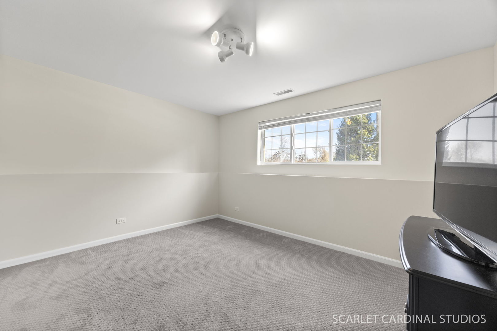 259 Bennett Drive Carol Stream IL 60188