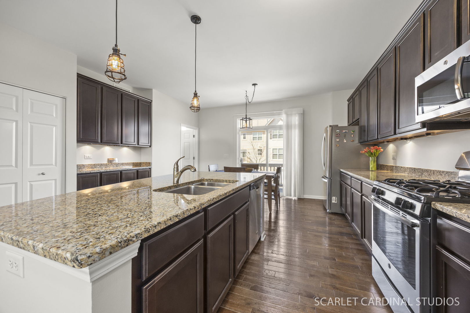 259 Bennett Drive Carol Stream IL 60188