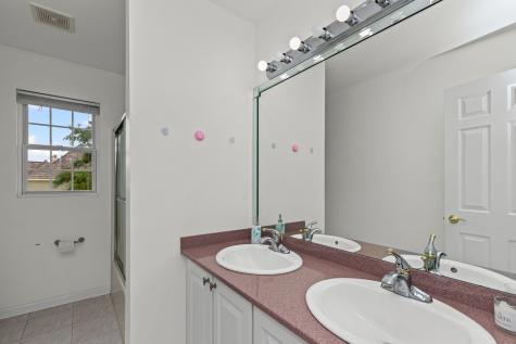 8303 Appaloosa Lane Spring Grove IL 60081