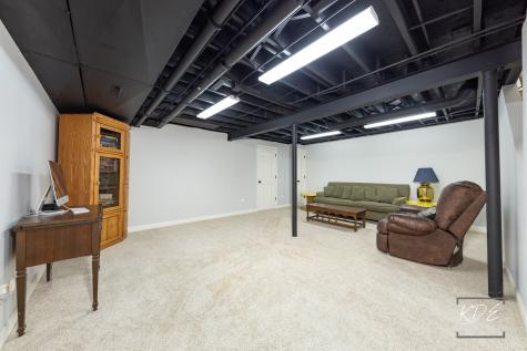1126 Kings Point Court Naperville IL 60563