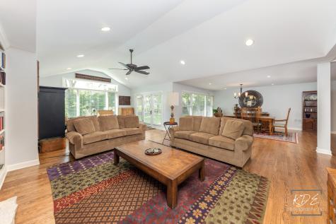 1126 Kings Point Court Naperville IL 60563
