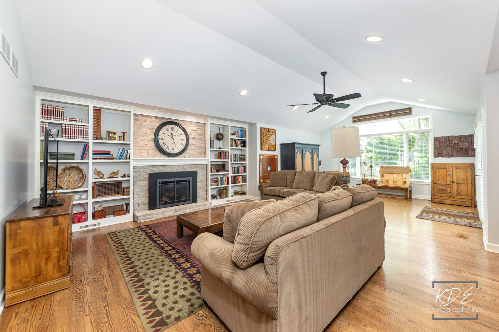 1126 Kings Point Court Naperville IL 60563