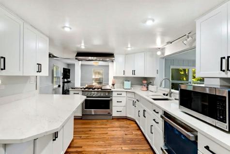 52 Deerpath Road Deer Park IL 60010