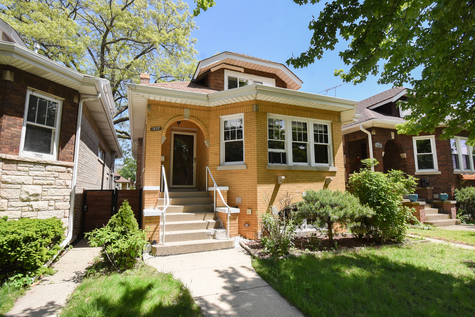 1437 Maple Avenue Berwyn IL 60402