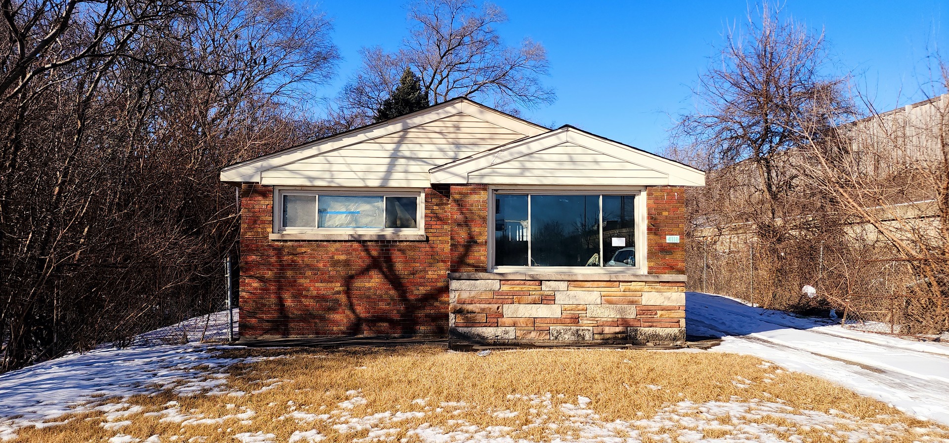 4118 West Midlothian Avenue Robbins IL 60472