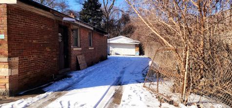4118 West Midlothian Avenue Robbins IL 60472