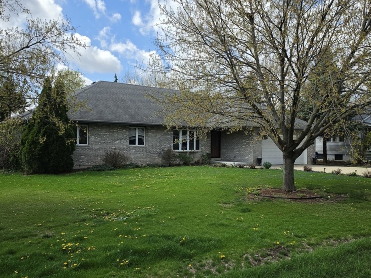 4422 Center Avenue Lisle IL 60532