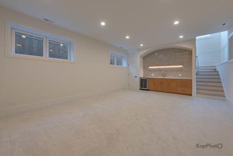 4015 North Albany Avenue Chicago IL 60618