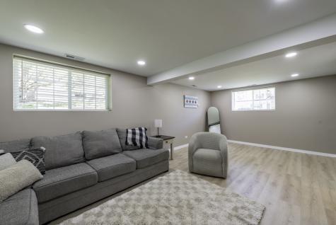 2308 Carriage Lane Lindenhurst IL 60046