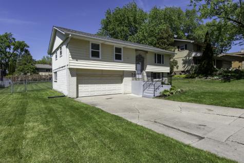 2308 Carriage Lane Lindenhurst IL 60046