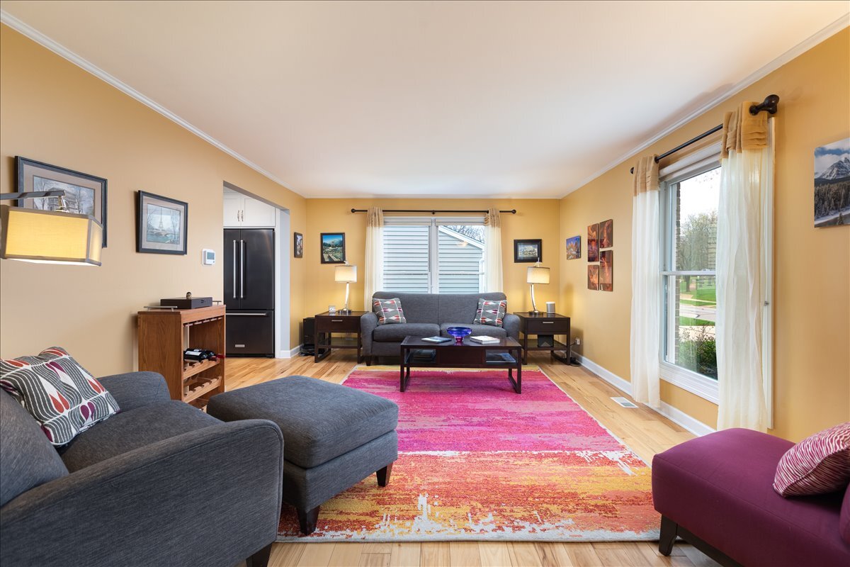 208 South Birchwood Drive Naperville IL 60540