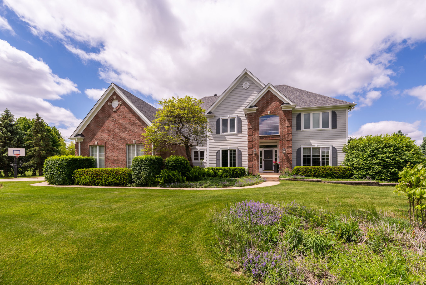 4N918 West Woods Drive St. Charles IL 60175