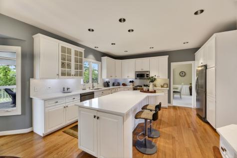 4N918 West Woods Drive St. Charles IL 60175
