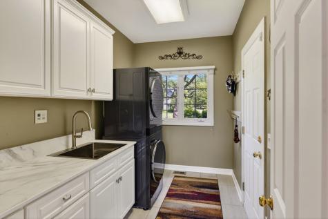 4N918 West Woods Drive St. Charles IL 60175