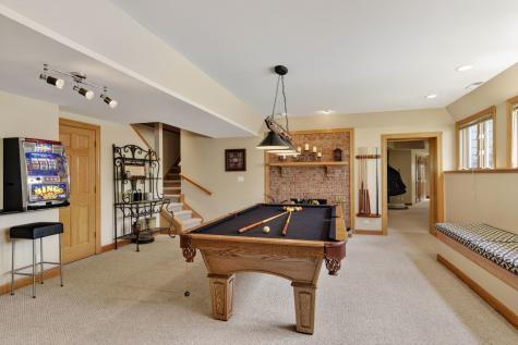 4N918 West Woods Drive St. Charles IL 60175