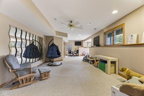 4N918 West Woods Drive St. Charles IL 60175