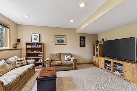 4N918 West Woods Drive St. Charles IL 60175