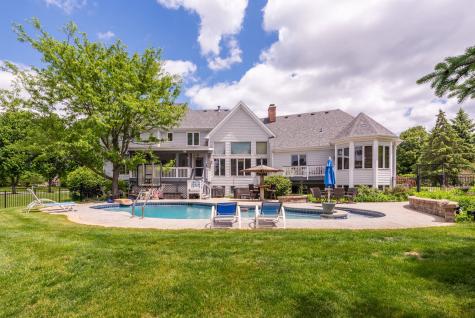 4N918 West Woods Drive St. Charles IL 60175